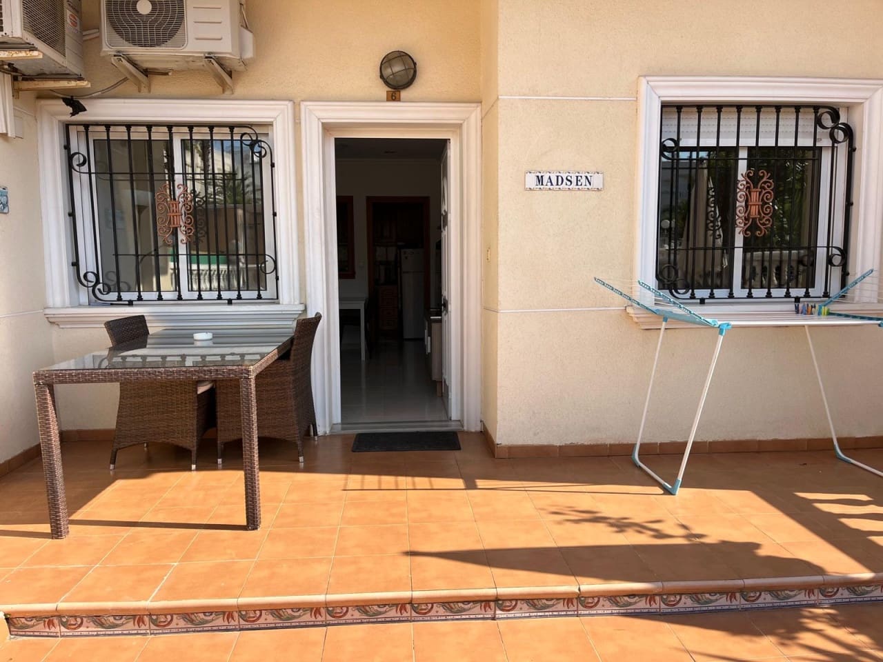 Apartamento de 2 habitaciones en Torrevieja en venta con piscina garaje - 157.160 € (Ref: 10016762)