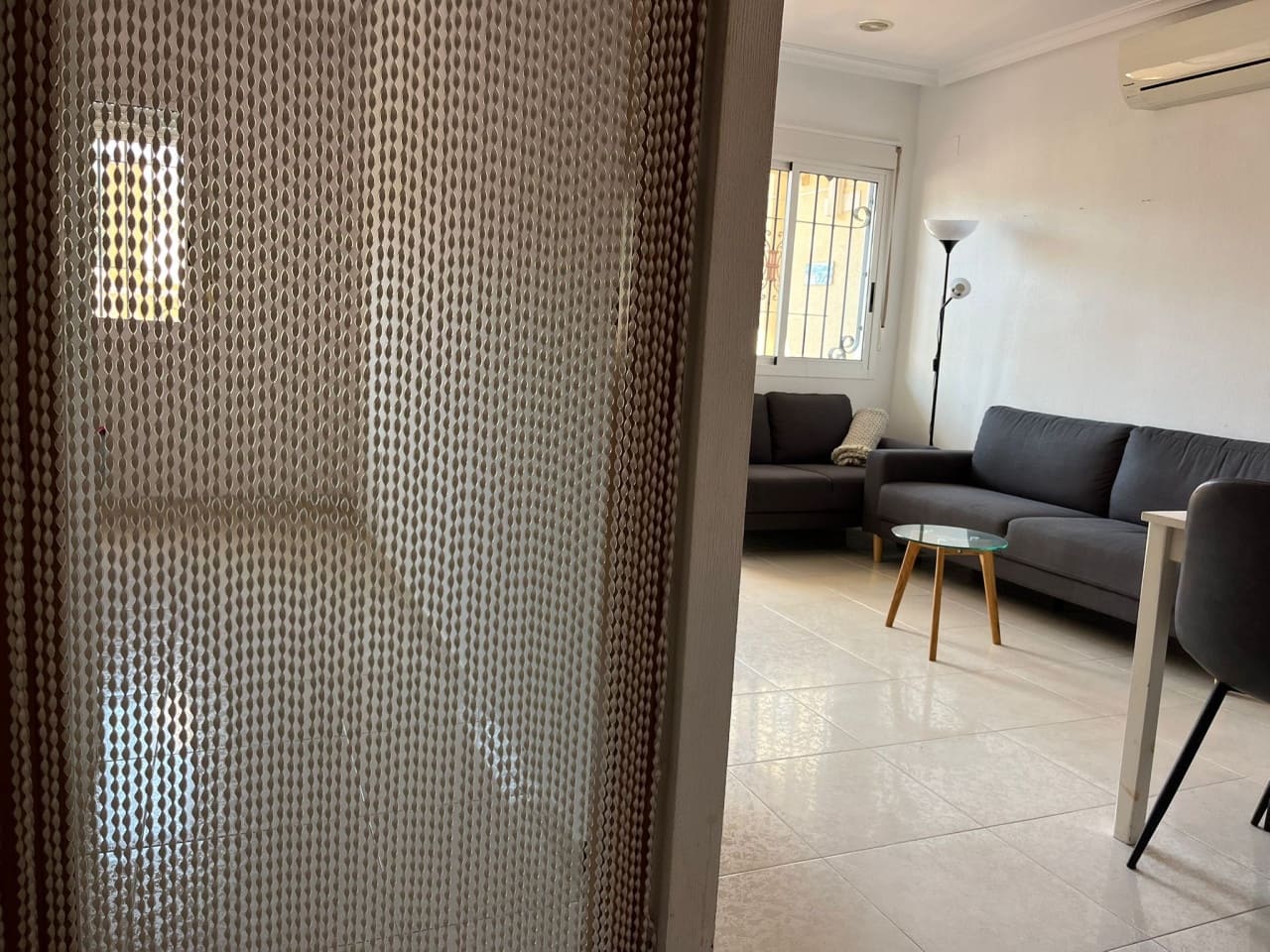 Apartamento de 2 habitaciones en Torrevieja en venta con piscina garaje - 157.160 € (Ref: 10016762)