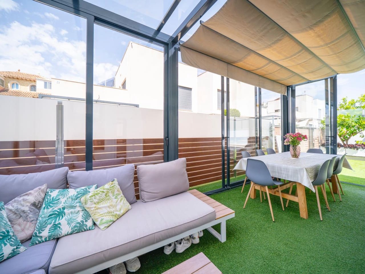 5 sypialnia Willa na sprzedaż w Torrevieja z basenem - 559 000 € (Ref: 10018082)