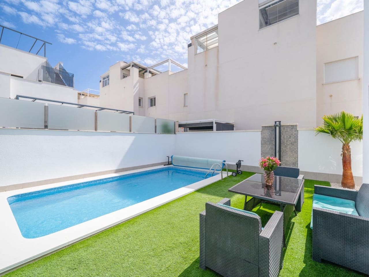 5 sypialnia Willa na sprzedaż w Torrevieja z basenem - 559 000 € (Ref: 10018082)