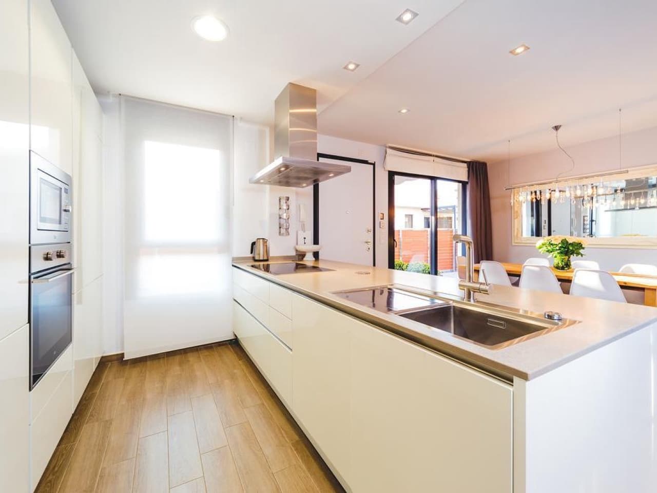 5 sypialnia Willa na sprzedaż w Torrevieja z basenem - 559 000 € (Ref: 10018082)