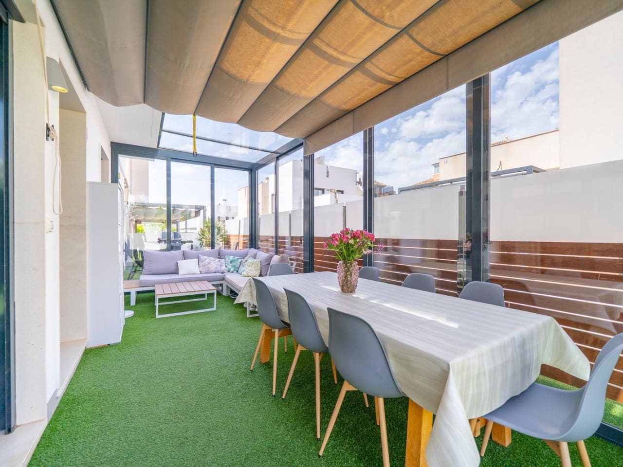 5 sypialnia Willa na sprzedaż w Torrevieja z basenem - 559 000 € (Ref: 10018082)