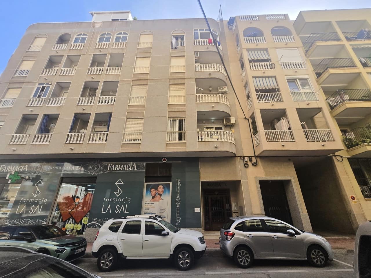 2 soverom Leilighet til salgs i Torrevieja - € 166 000 (Ref: 10018083)