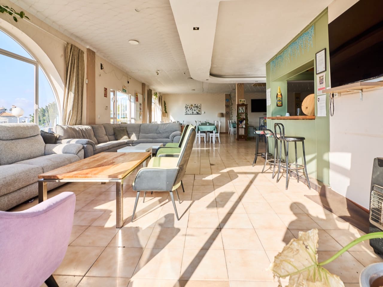 Erhverv til salg i San Luis med swimmingpool - € 1.200.000 (Ref: 10027558)