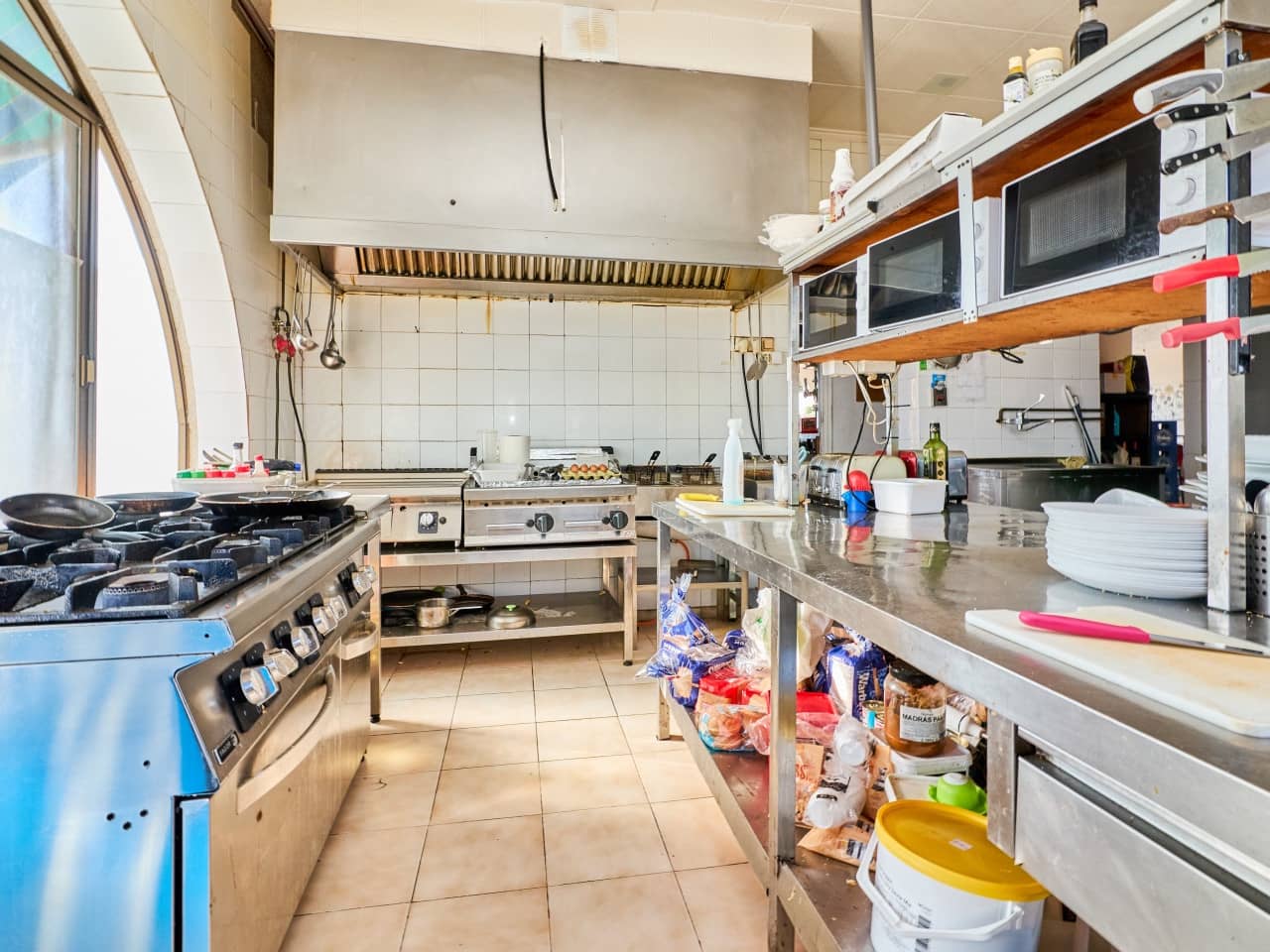 Erhverv til salg i San Luis med swimmingpool - € 1.200.000 (Ref: 10027558)