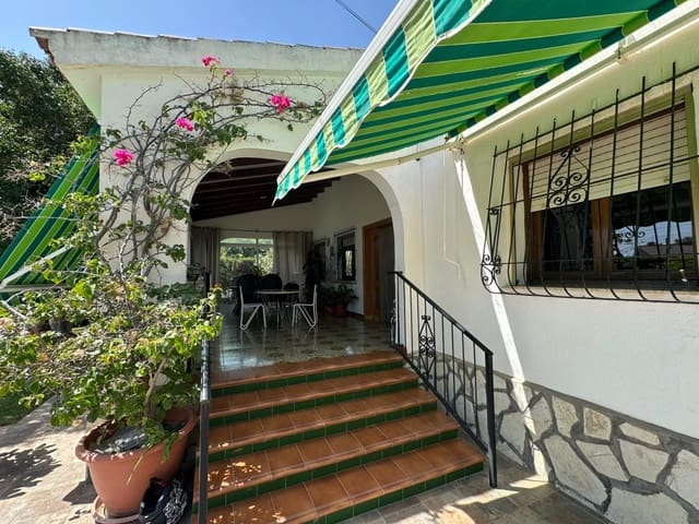 3 sypialnia Willa na sprzedaż w Muchamiel / Mutxamel z basenem - 635 000 € (Ref: 10027669)