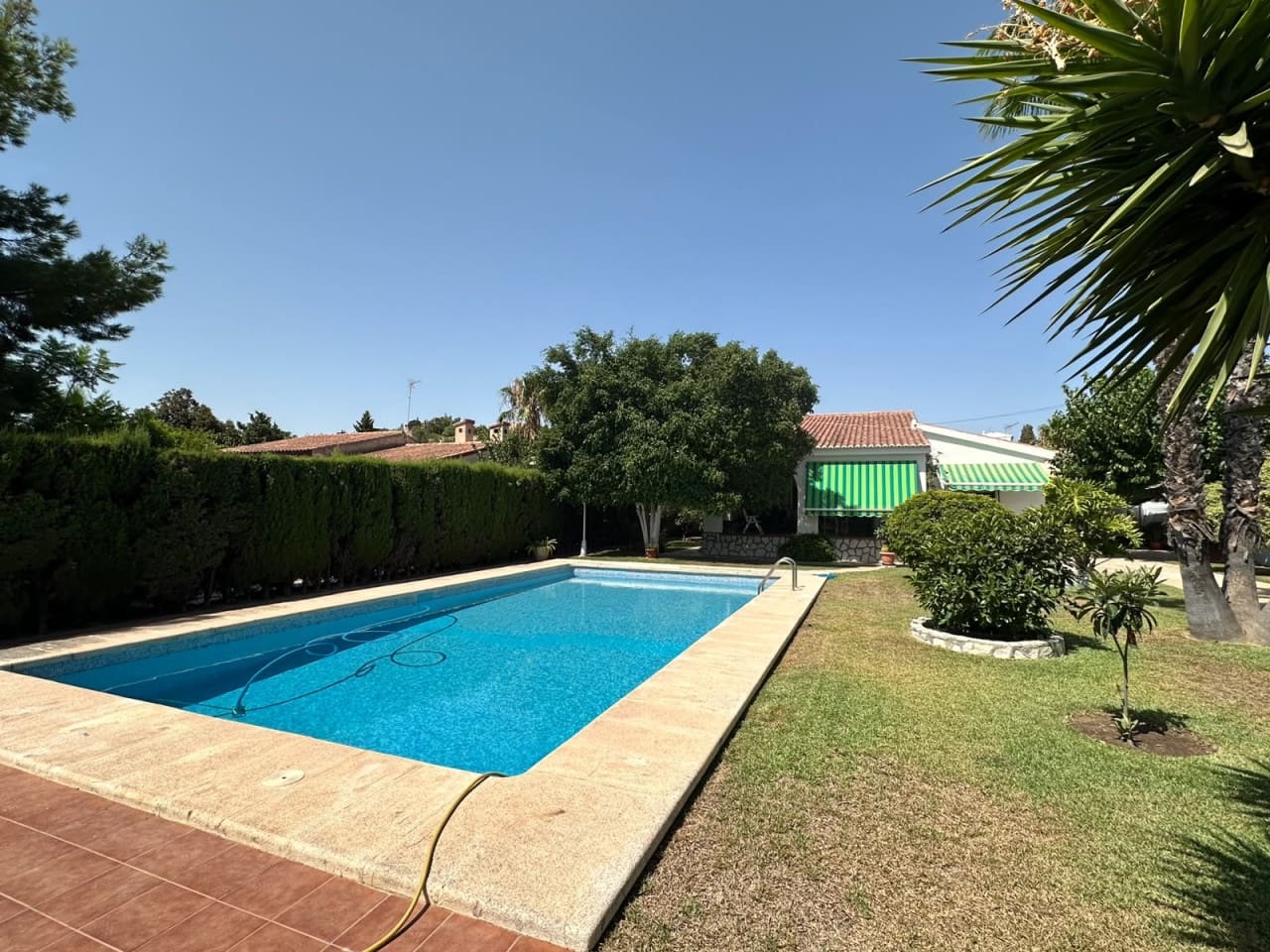 3 sypialnia Willa na sprzedaż w Muchamiel / Mutxamel z basenem - 635 000 € (Ref: 10027669)