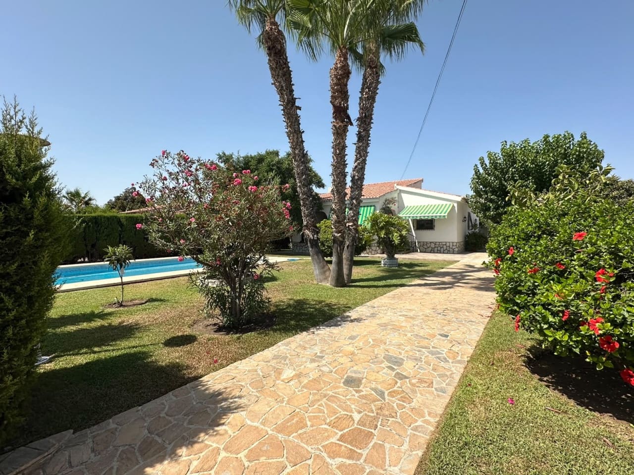 3 sypialnia Willa na sprzedaż w Muchamiel / Mutxamel z basenem - 635 000 € (Ref: 10027669)
