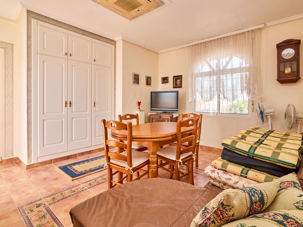 3 camera da letto Villa in vendita in Torrevieja con piscina garage - 450.000 € (Rif: 10027670)