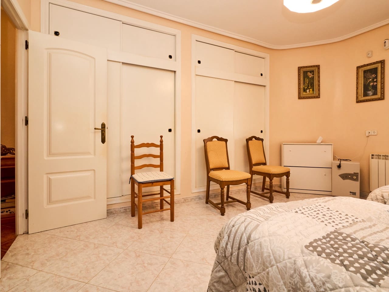 3 camera da letto Villa in vendita in Torrevieja con piscina garage - 450.000 € (Rif: 10027670)