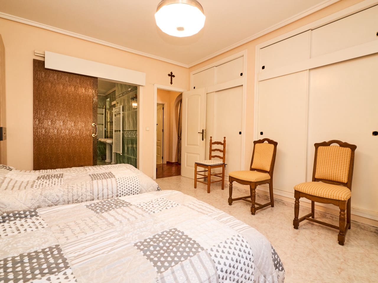 3 camera da letto Villa in vendita in Torrevieja con piscina garage - 450.000 € (Rif: 10027670)