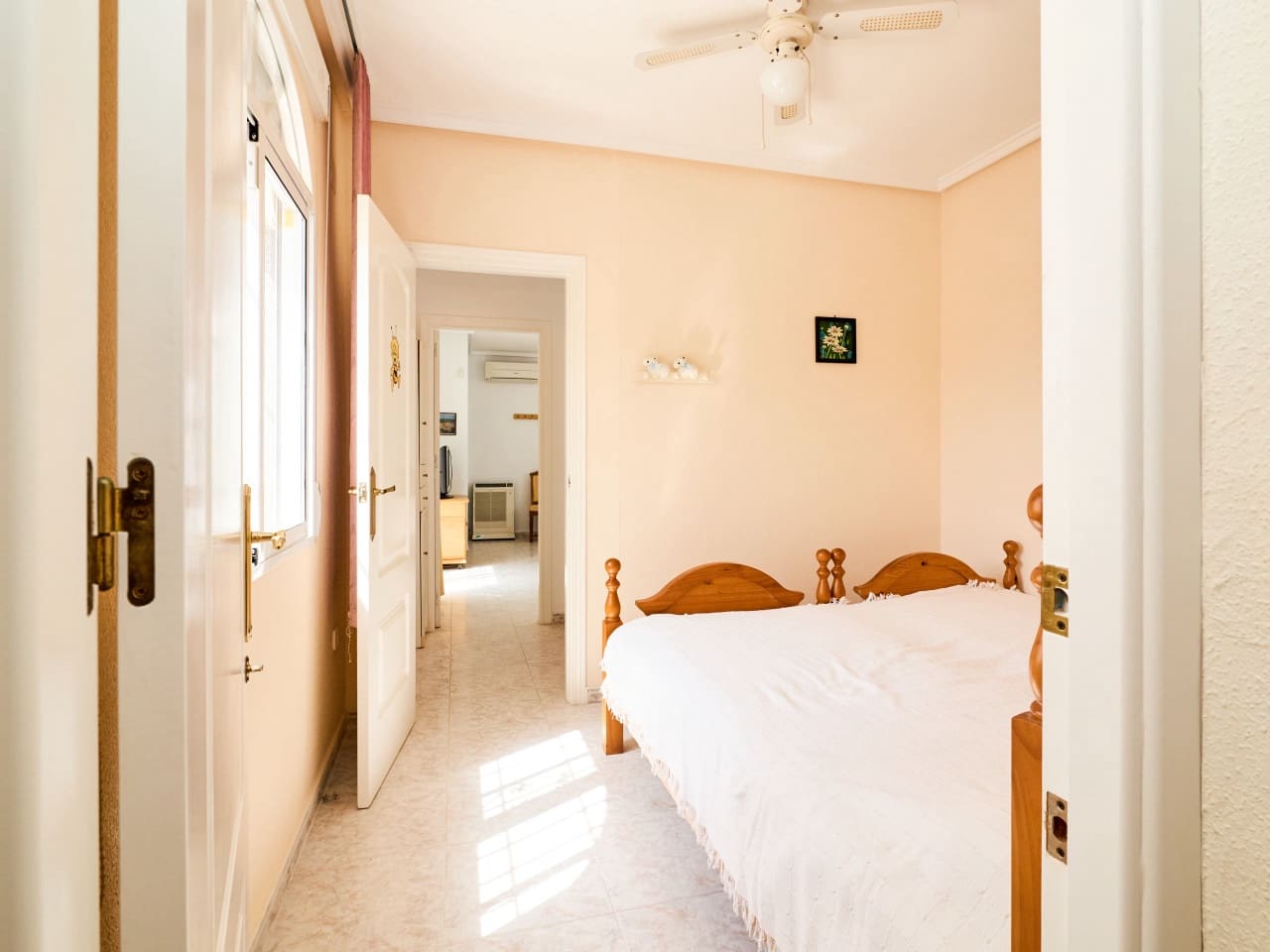 3 camera da letto Villa in vendita in Torrevieja con piscina garage - 450.000 € (Rif: 10027670)