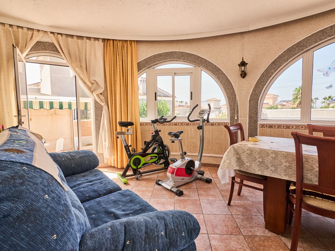 3 camera da letto Villa in vendita in Torrevieja con piscina garage - 450.000 € (Rif: 10027670)