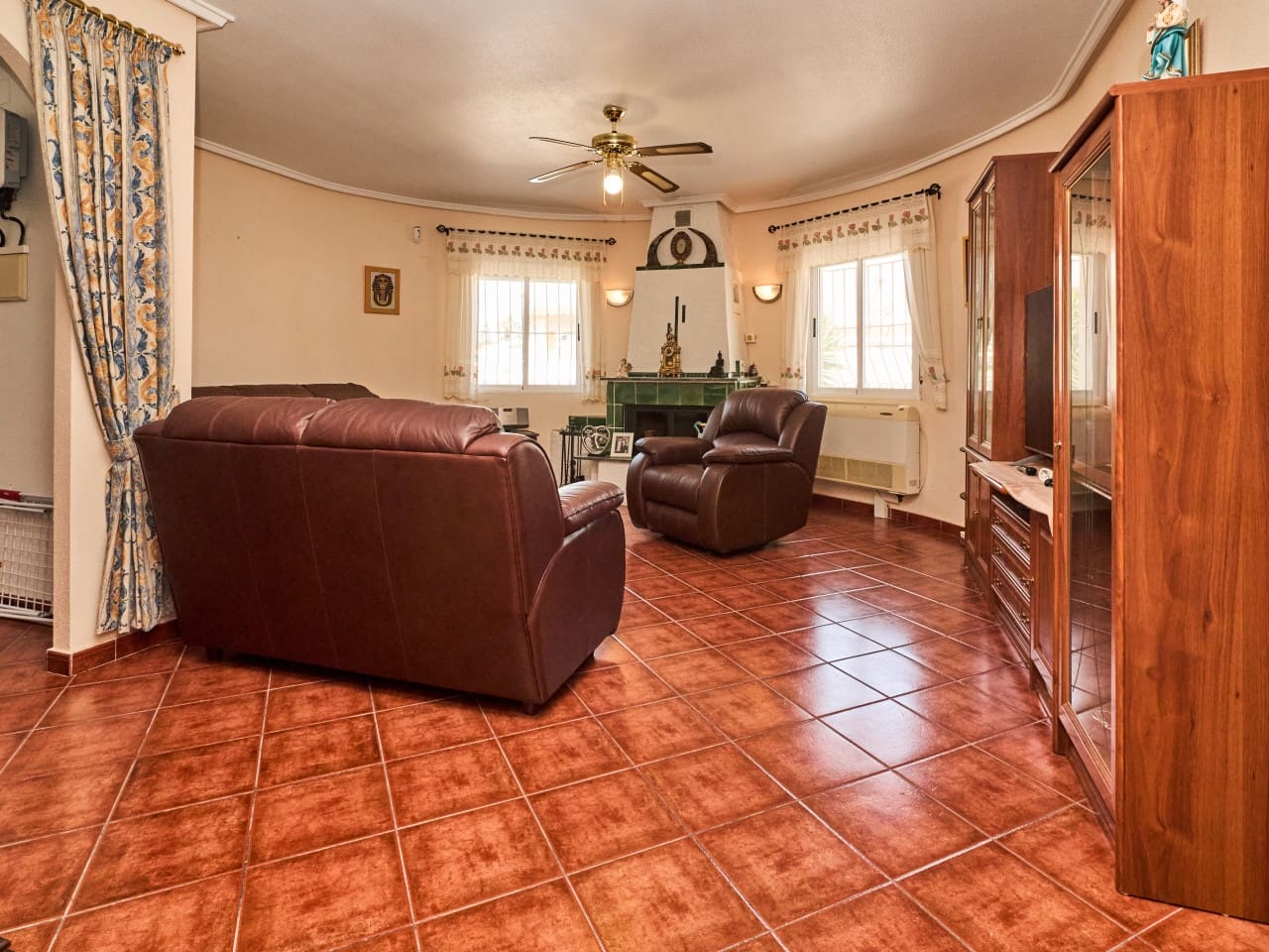 3 camera da letto Villa in vendita in Torrevieja con piscina garage - 450.000 € (Rif: 10027670)