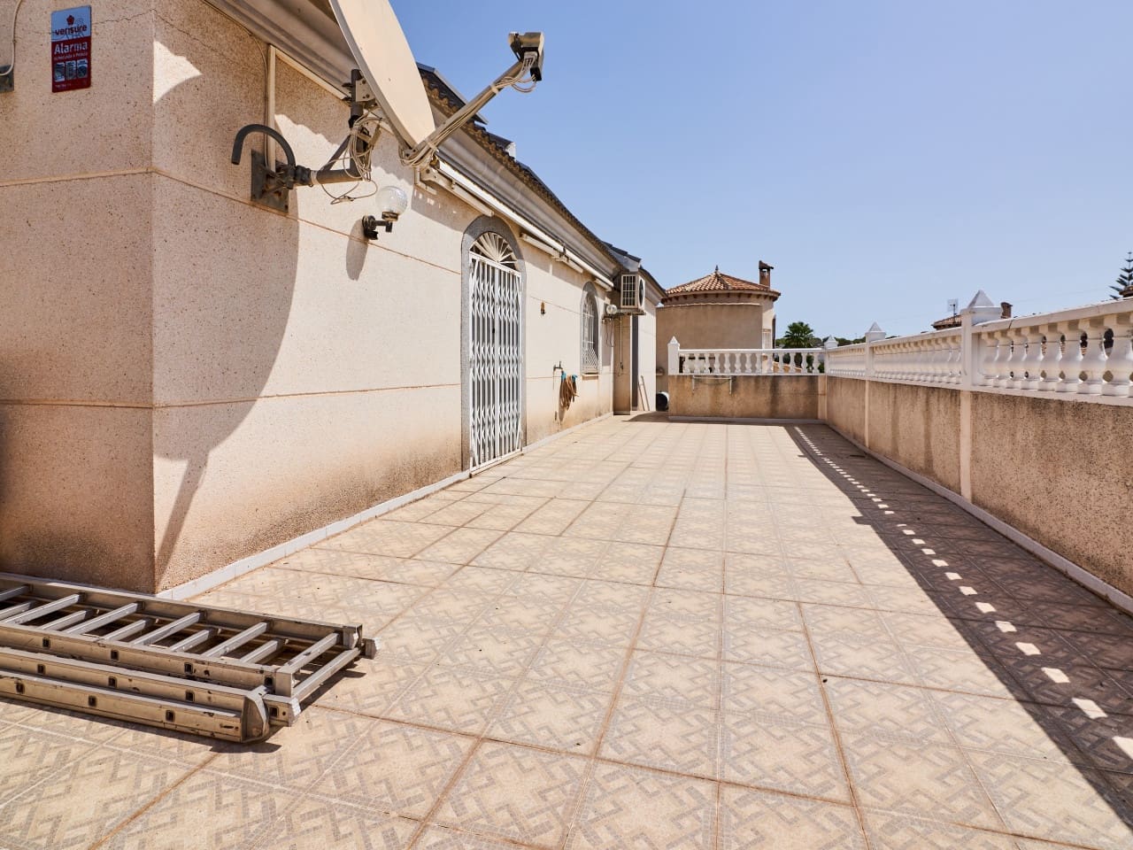 3 camera da letto Villa in vendita in Torrevieja con piscina garage - 450.000 € (Rif: 10027670)