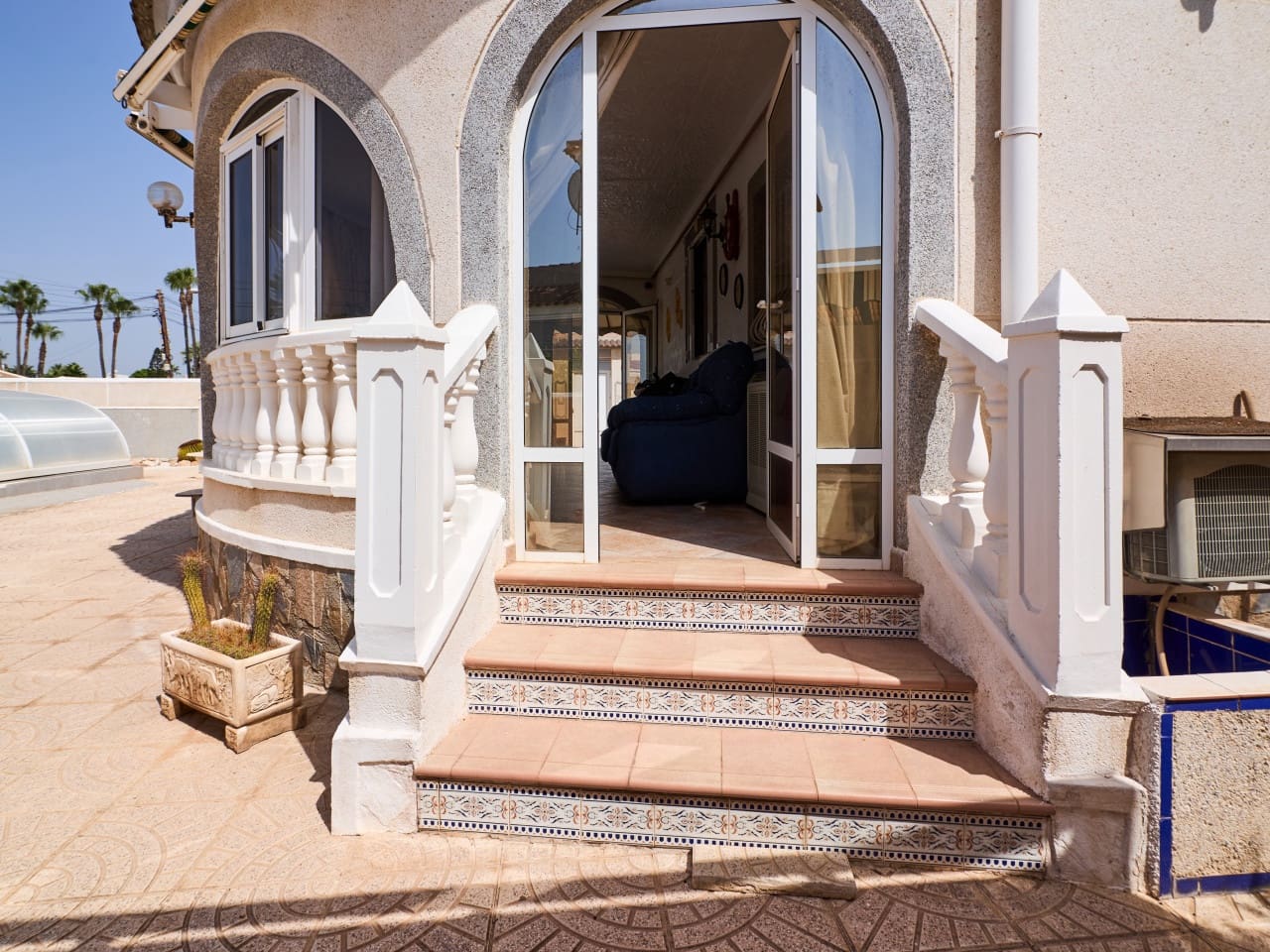 3 camera da letto Villa in vendita in Torrevieja con piscina garage - 450.000 € (Rif: 10027670)