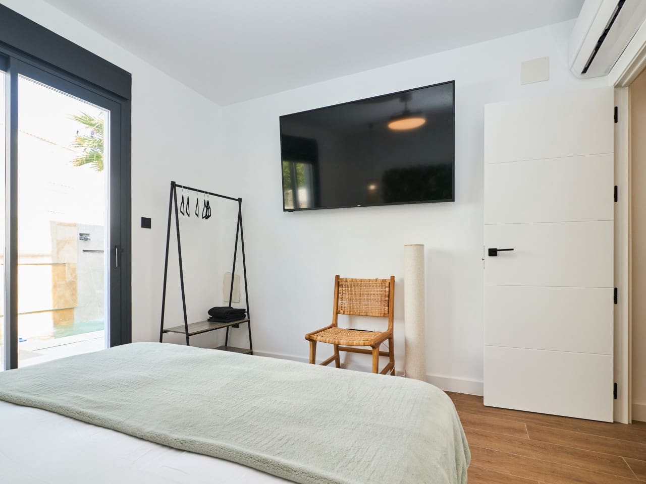 3 soverom Villa til salgs i Torrevieja med svømmebasseng - € 539 000 (Ref: 10029573)