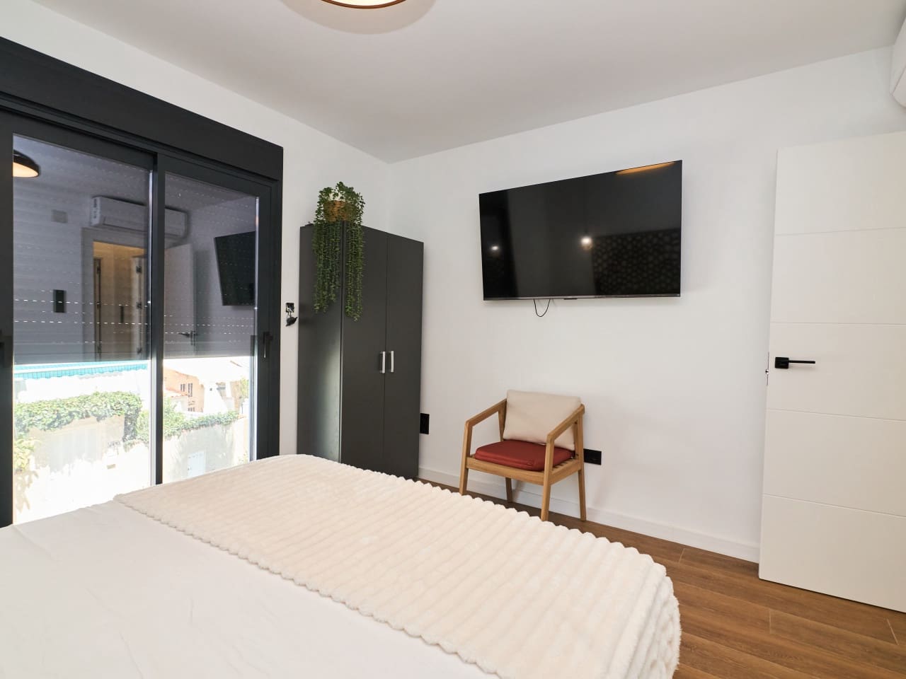 3 soverom Villa til salgs i Torrevieja med svømmebasseng - € 539 000 (Ref: 10029573)