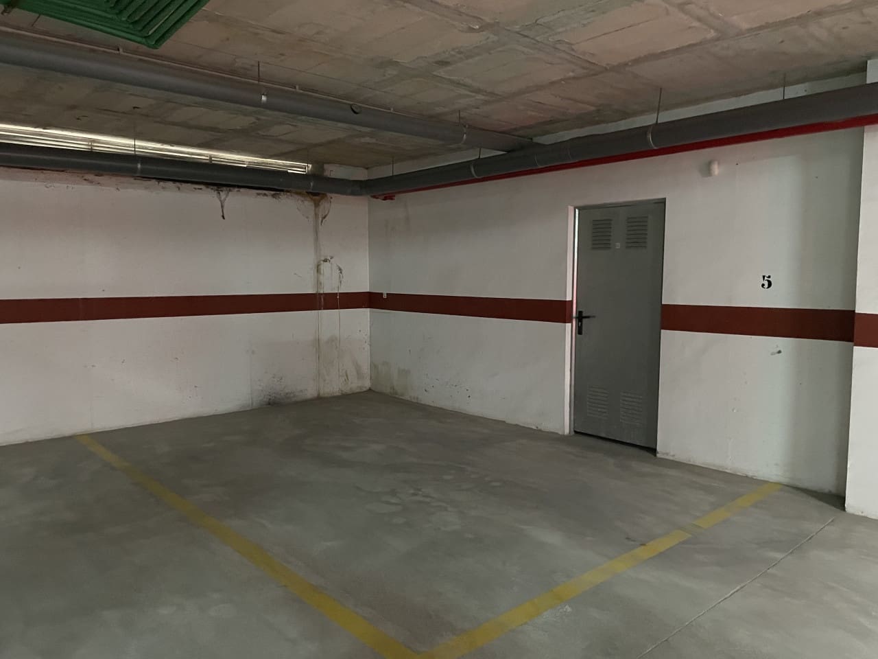 Garage à vendre à Torrevieja - 29 900 € (Ref: 10030986)