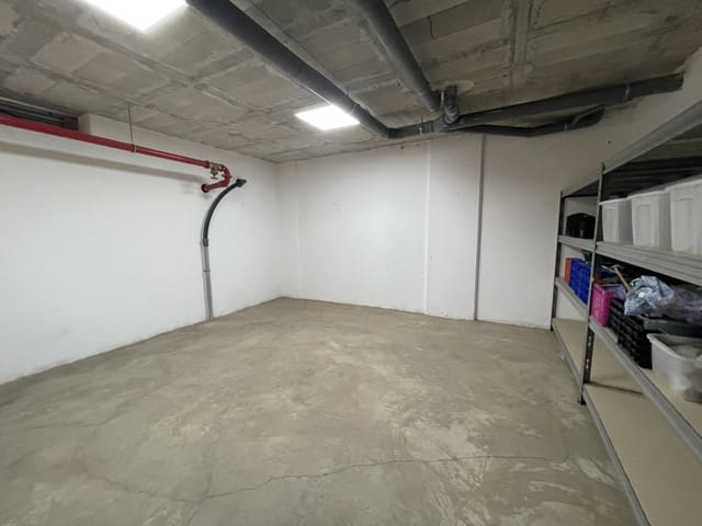 Garage à vendre à El Molino, Torrevieja - 29 900 € (Ref: 10030986)