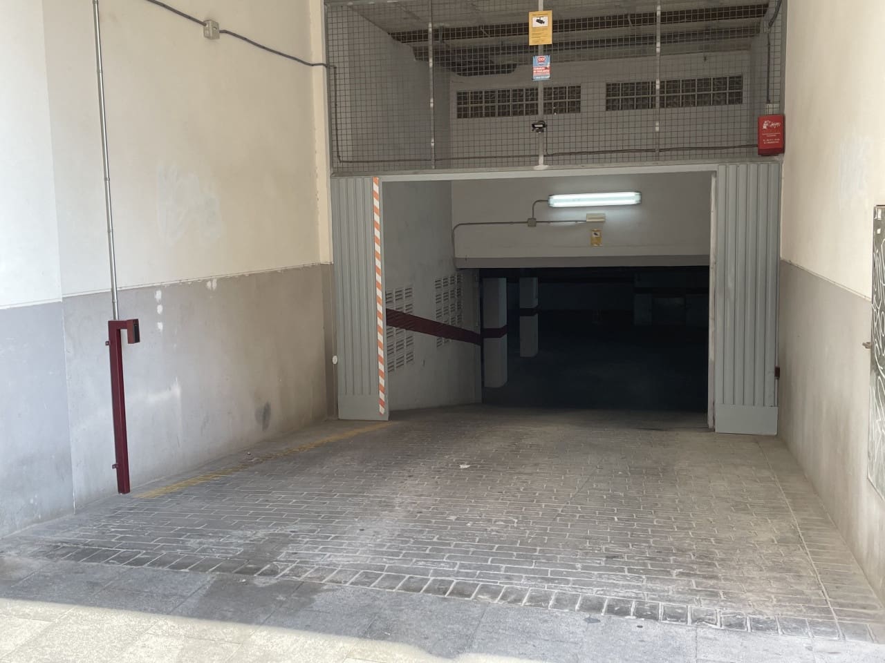 Garage à vendre à Torrevieja - 29 900 € (Ref: 10030986)