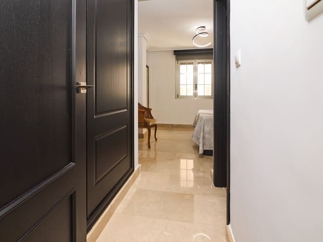 3 soveværelse Lejlighed til salg i Centro - Muelle Pesquero, Torrevieja - € 239.900 (Ref: 10030987)