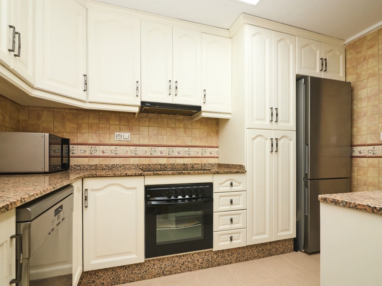 3 soveværelse Lejlighed til salg i Torrevieja - € 239.900 (Ref: 10030987)