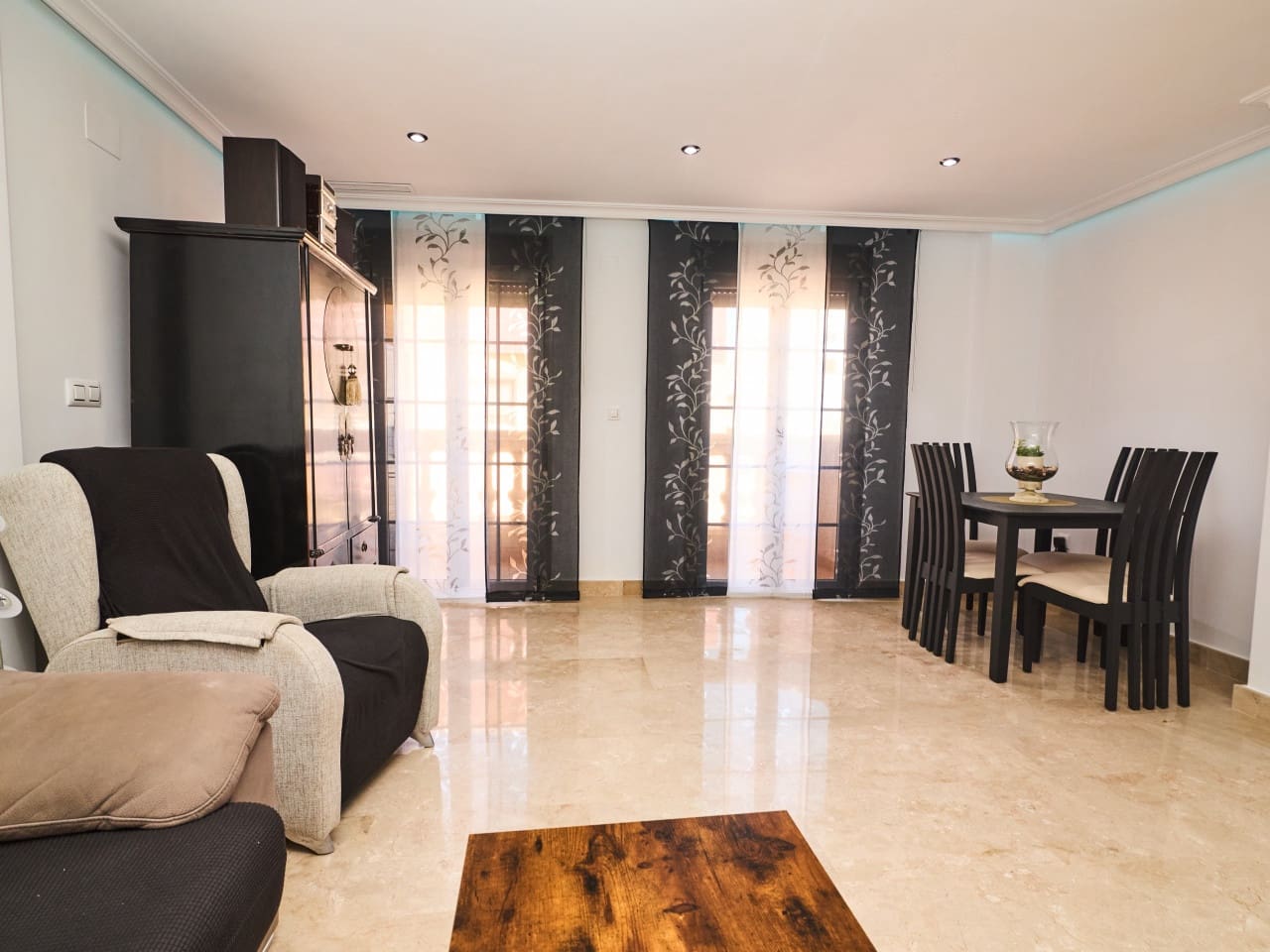 3 soveværelse Lejlighed til salg i Torrevieja - € 239.900 (Ref: 10030987)