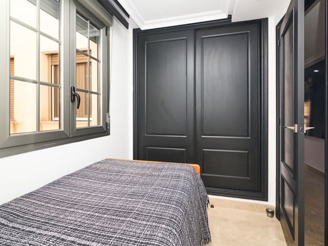 3 soveværelse Lejlighed til salg i Centro - Muelle Pesquero, Torrevieja - € 239.900 (Ref: 10030987)