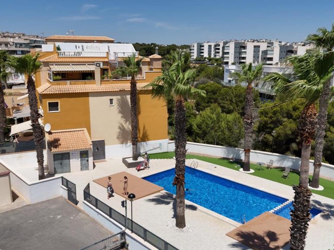 3 chambre Appartement à vendre à Villamartin avec piscine - 375 000 € (Ref: 10032391)