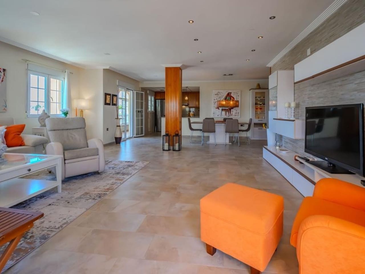 3 chambre Appartement à vendre à Villamartin avec piscine - 375 000 € (Ref: 10032391)