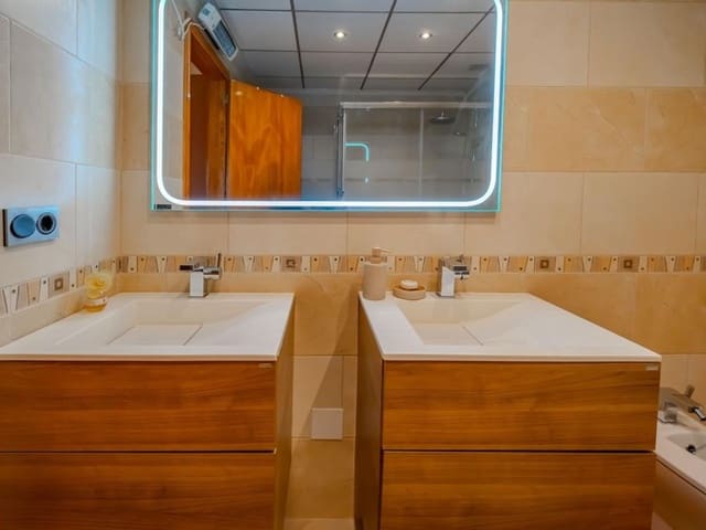 3 chambre Appartement à vendre à Villamartin, Orihuela avec piscine - 375 000 € (Ref: 10032391)