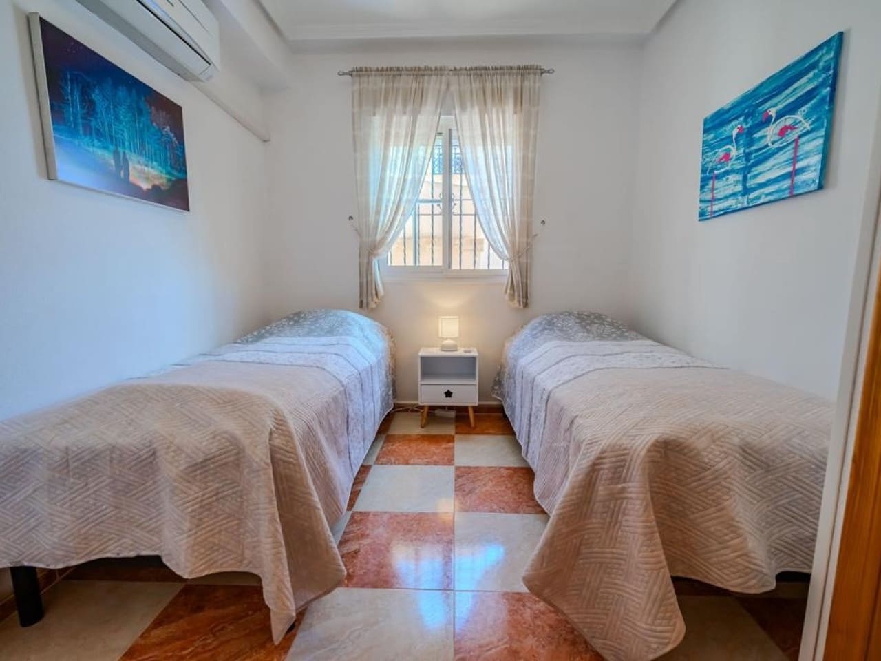 3 sypialnia Willa na sprzedaż w Orihuela Costa z basenem - 310 000 € (Ref: 10032392)
