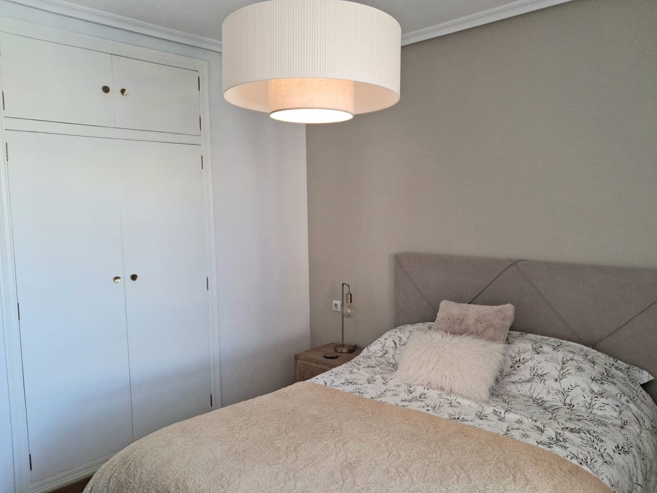 4 sovrum Lägenhet till salu i Arenales del Sol med pool garage - 389 000 € (Ref: 10035796)