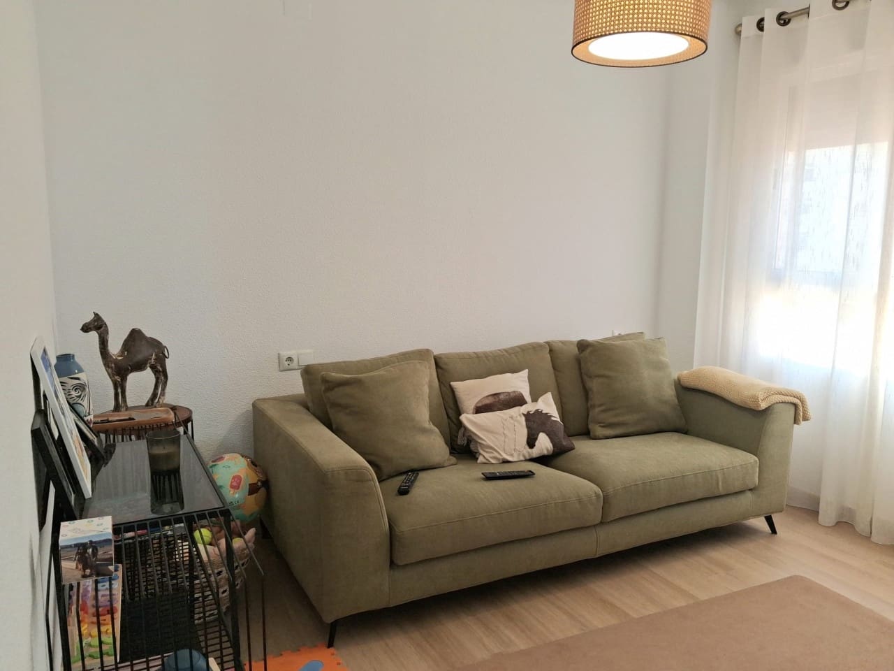 4 sovrum Lägenhet till salu i Arenales del Sol med pool garage - 389 000 € (Ref: 10035796)
