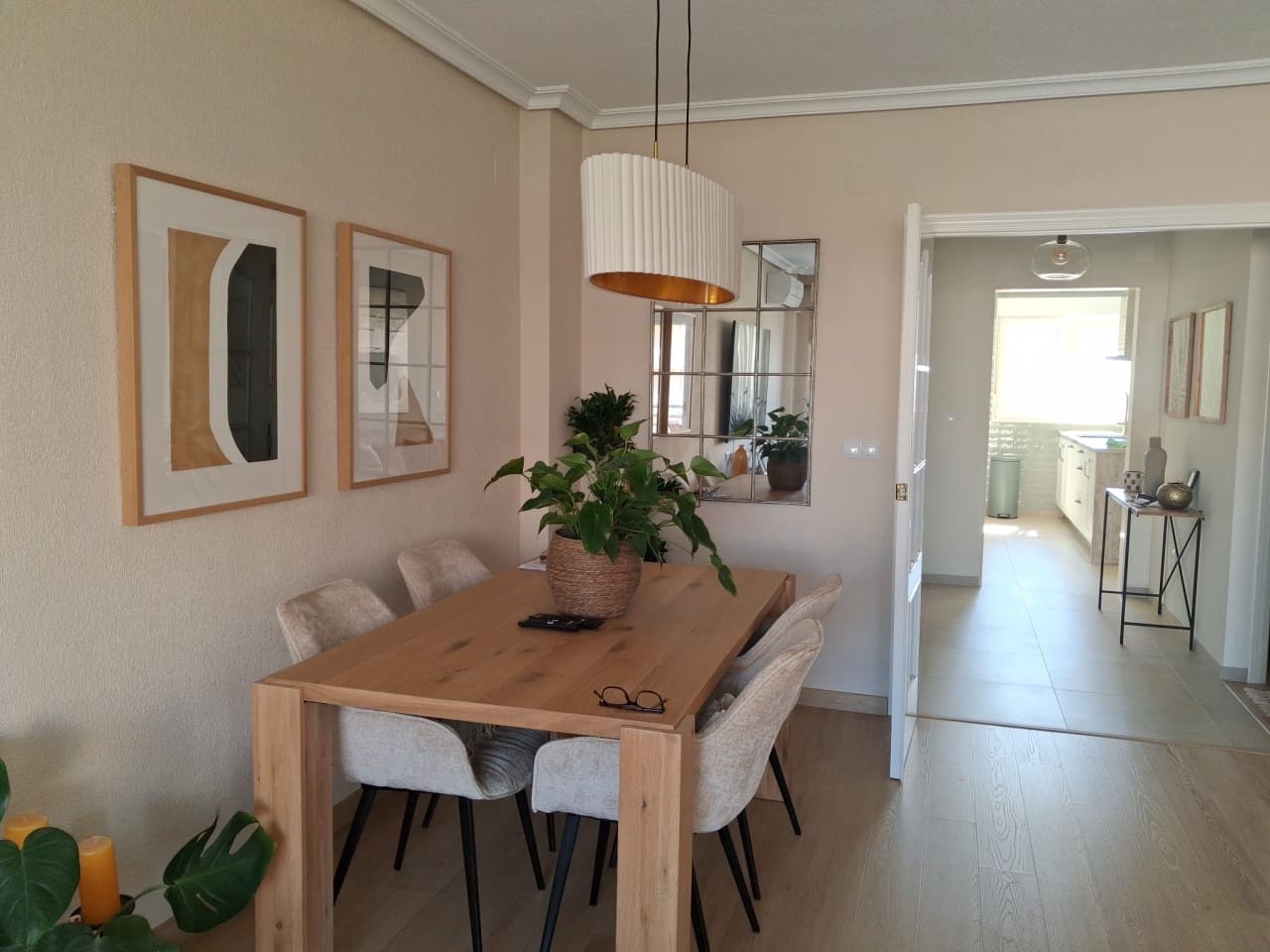 4 sovrum Lägenhet till salu i Arenales del Sol med pool garage - 389 000 € (Ref: 10035796)