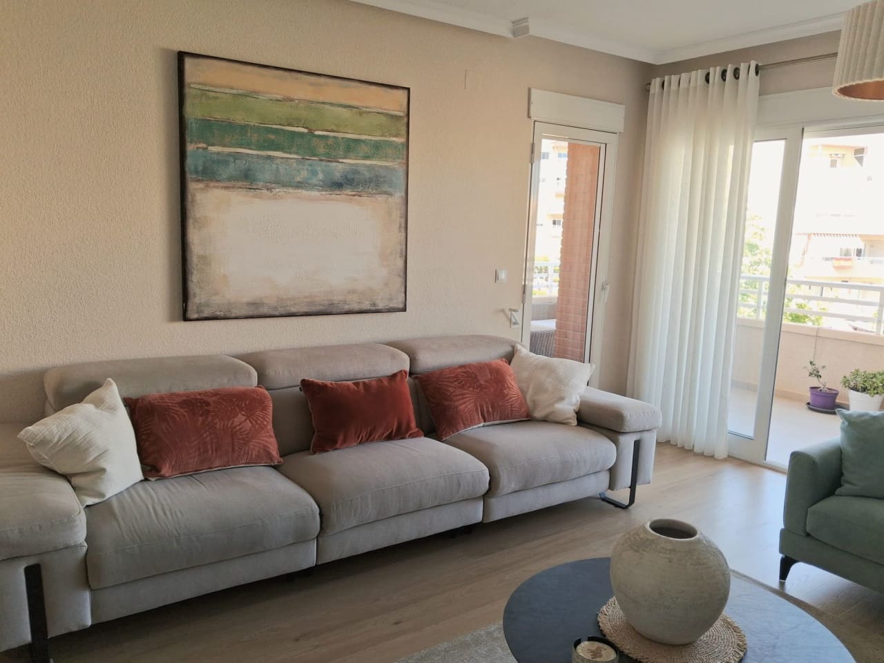 4 sovrum Lägenhet till salu i Arenales del Sol med pool garage - 389 000 € (Ref: 10035796)