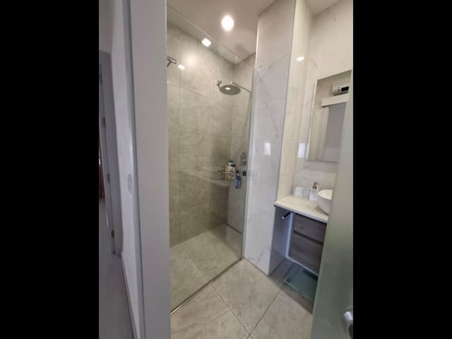 3 quarto Apartamento para venda em Las Piscinas Naturales, Torrevieja - 192 260 € (Ref: 10036249)