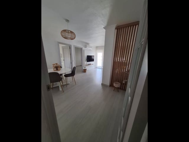 3 quarto Apartamento para venda em Las Piscinas Naturales, Torrevieja - 192 260 € (Ref: 10036249)