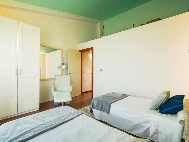 4 soveværelse Byhus til salg i Playa de los Náufragos, Torrevieja med swimmingpool - € 240.000 (Ref: 10038542)
