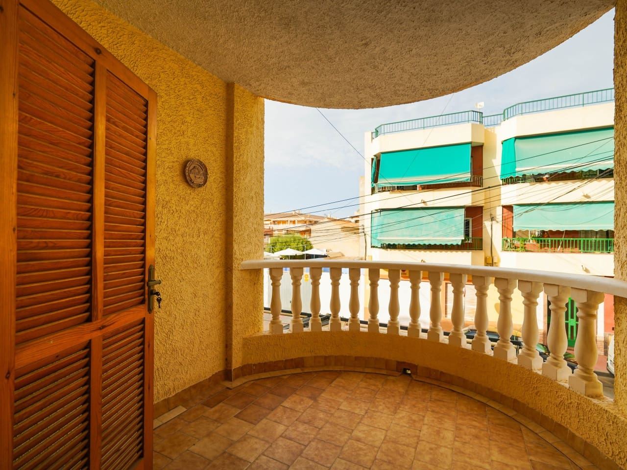 4 soveværelse Byhus til salg i Torrevieja med swimmingpool - € 240.000 (Ref: 10038542)