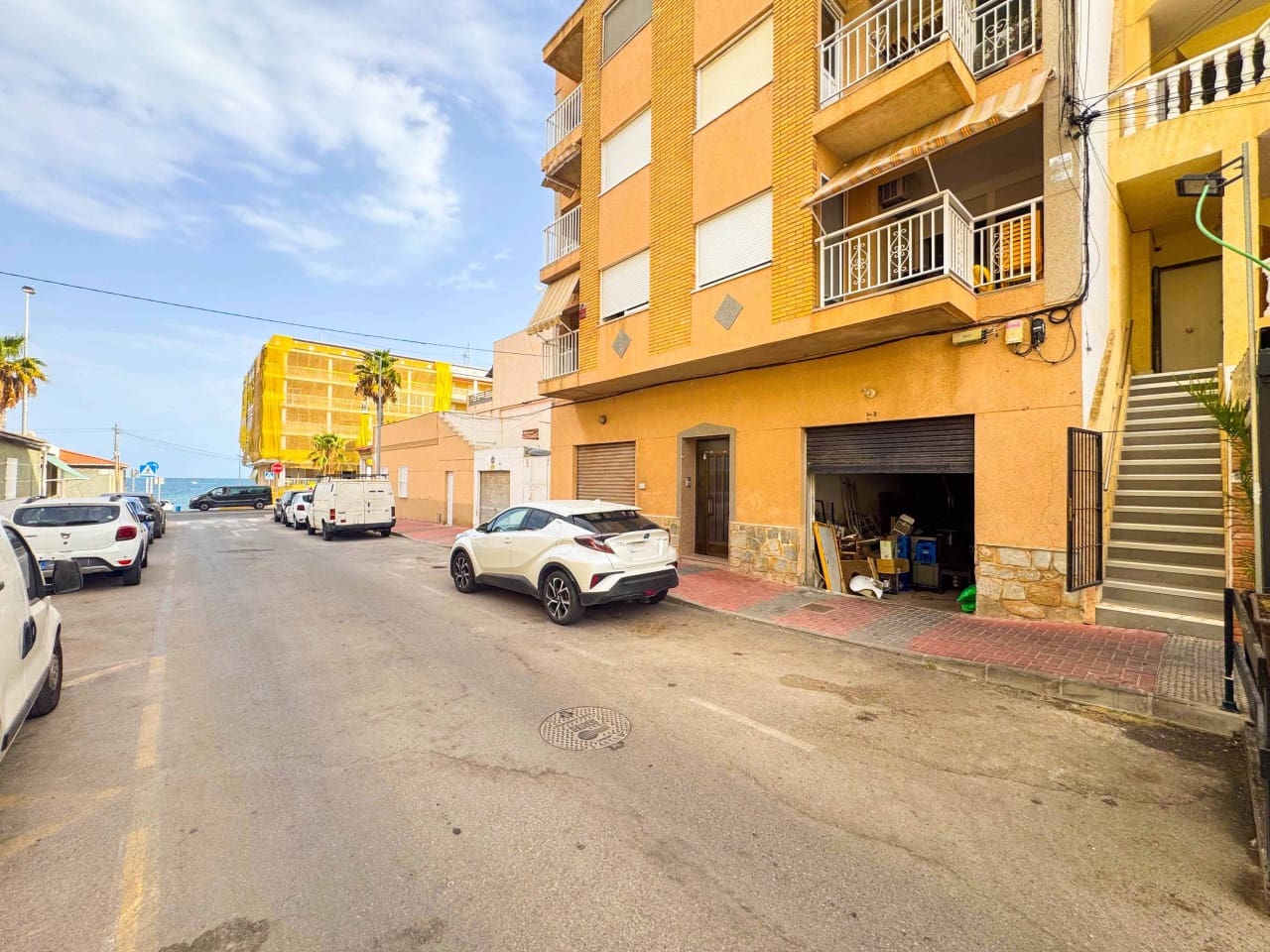 4 bedroom Townhouse for sale in Torrevieja with pool - € 240,000 (Ref: 10038542)