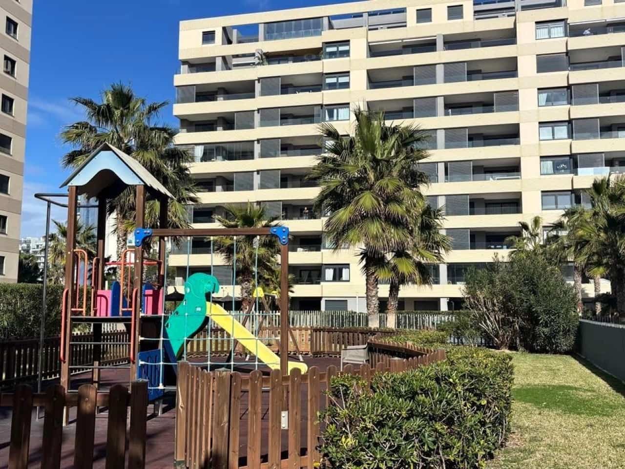 2 quarto Apartamento para venda em Punta Prima com piscina garagem - 399 000 € (Ref: 10039309)
