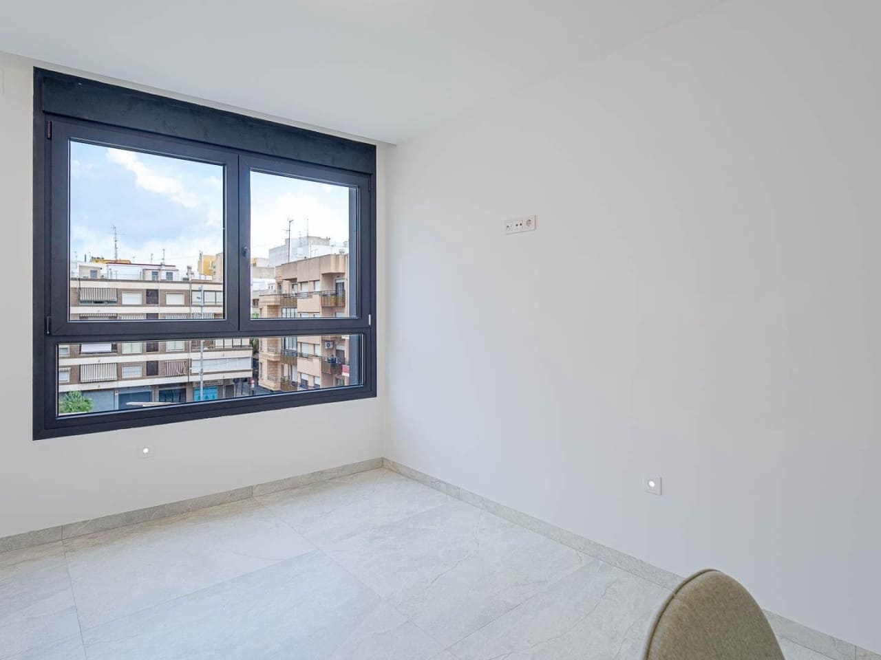 3 quarto Apartamento para venda em Torrevieja com garagem - 595 000 € (Ref: 10041994)