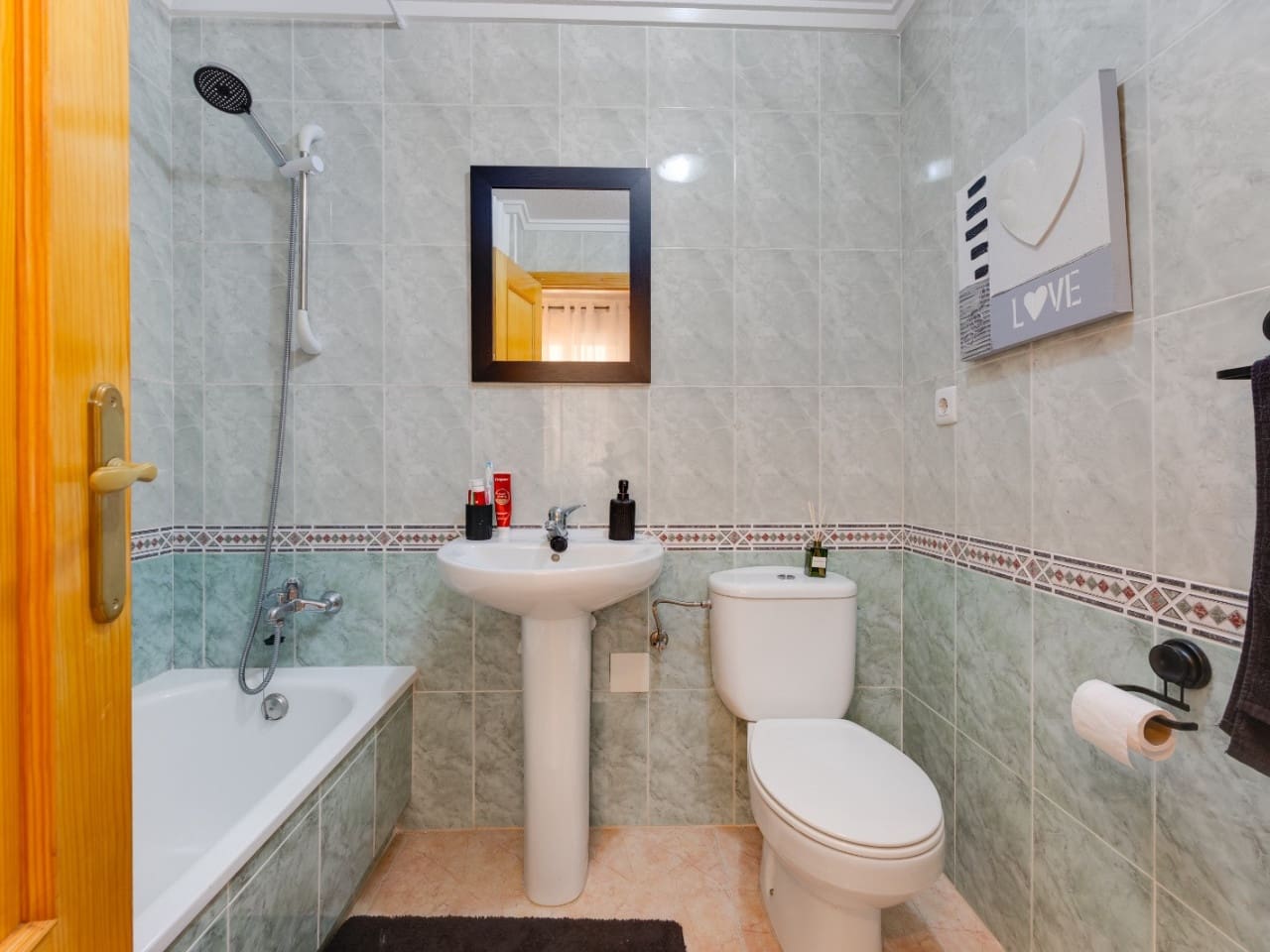3 sypialnia Apartament na sprzedaż w Torrevieja z basenem - 159 999 € (Ref: 10041995)