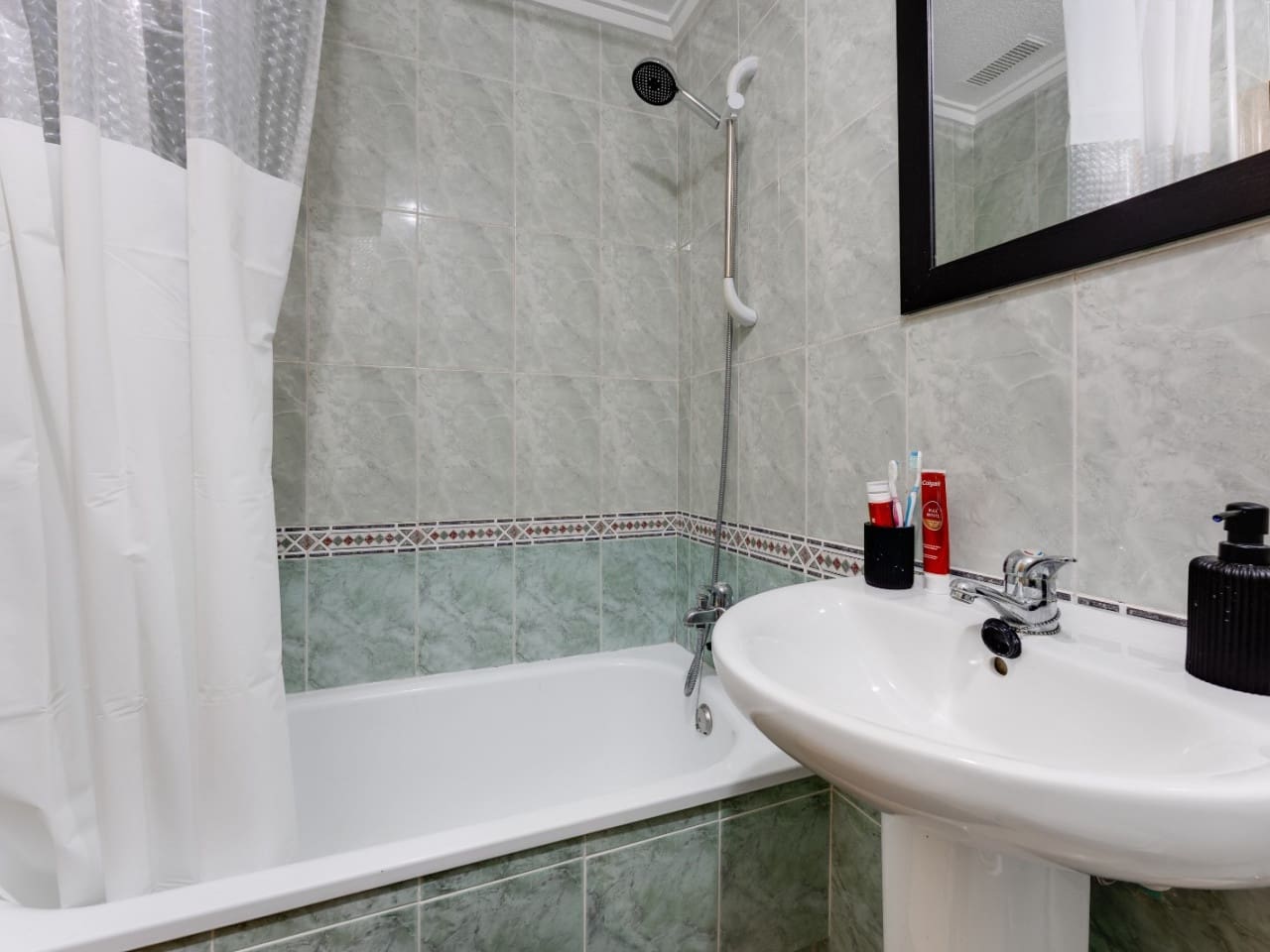 3 sypialnia Apartament na sprzedaż w Torrevieja z basenem - 159 999 € (Ref: 10041995)
