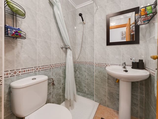 3 sypialnia Apartament na sprzedaż w Avenida Habaneras - Curva de Palangre, Torrevieja z basenem - 159 999 € (Ref: 10041995)