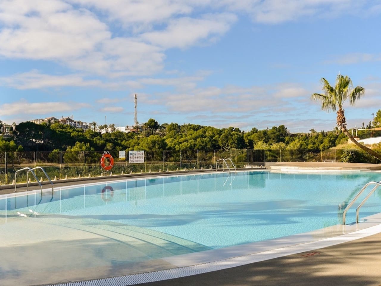 3 sypialnia Apartament na sprzedaż w La Zenia z basenem garażem - 349 000 € (Ref: 10046658)