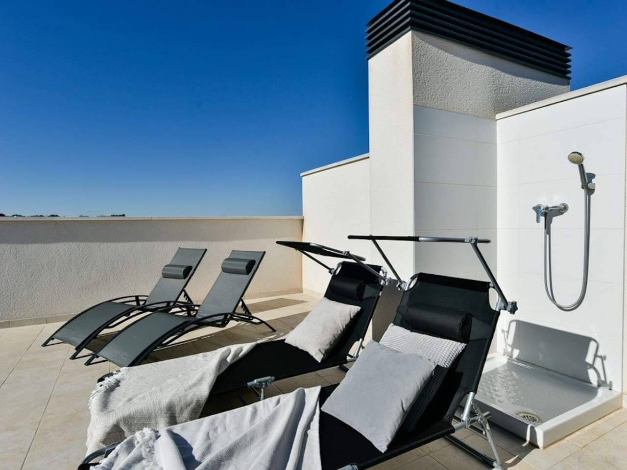 3 sypialnia Apartament na sprzedaż w La Zenia z basenem garażem - 349 000 € (Ref: 10046658)