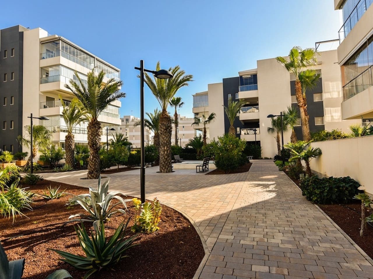 3 sypialnia Apartament na sprzedaż w La Zenia z basenem garażem - 349 000 € (Ref: 10046658)